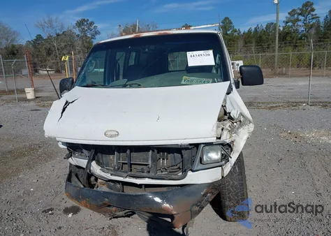 2001 Ford E-150 Commercial/Recreational z USA, uszkodzony, nr VIN 1FTRE14271HA03426